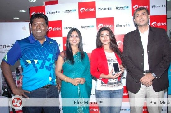 Sneha at Airtel Iphone Launch - Pictures | Picture 130411